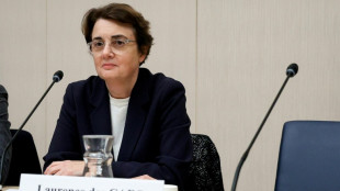 Presidente do Louvre renuncia quatro meses ap&oacute;s roubo de joias