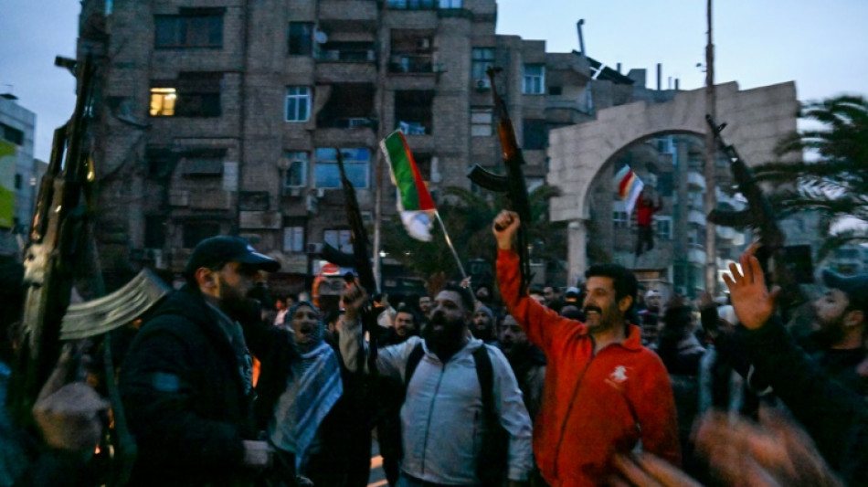 El presidente Asad abandona Siria y rebeldes anuncian una "nueva era" para el pa&iacute;s