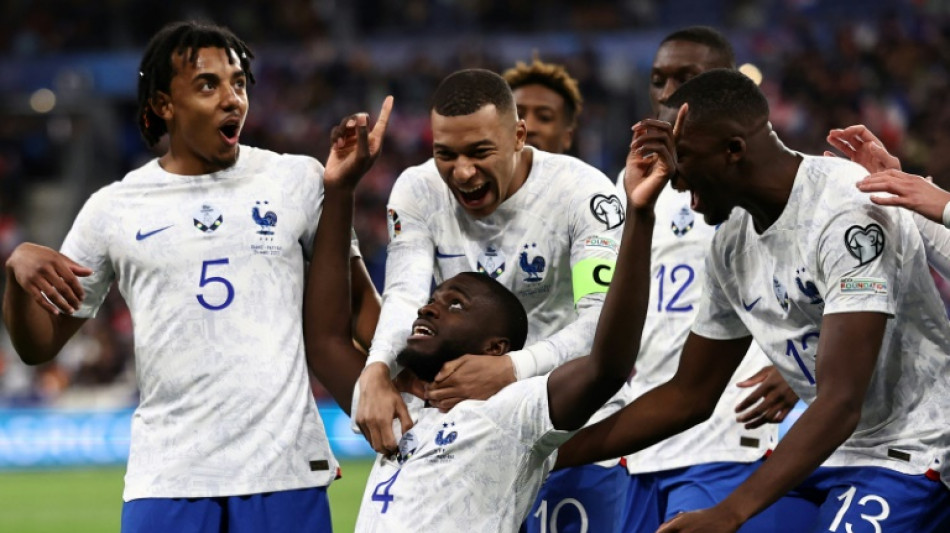 Euro-2024: &agrave; Dublin, test en terre hostile pour la jeunesse bleue