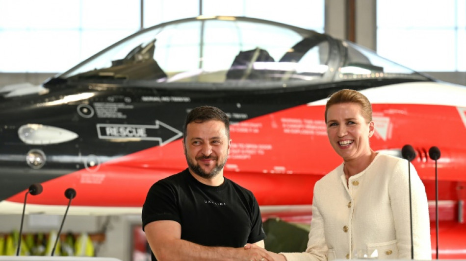 Selenskyj erh&auml;lt Zusagen f&uuml;r F-16-Kampfjets aus D&auml;nemark und Niederlanden
