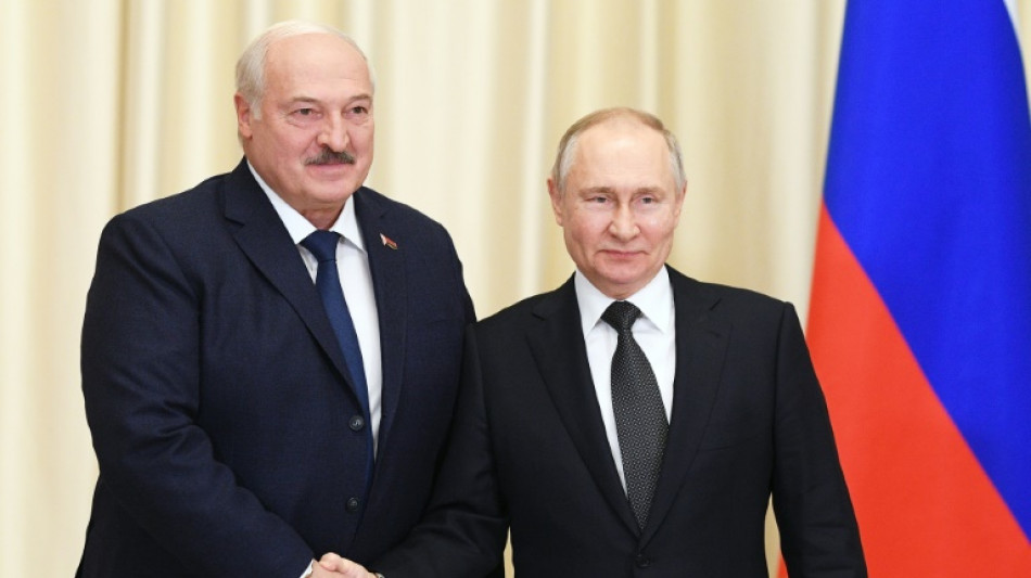Le pr&eacute;sident b&eacute;larusse appelle &agrave; une "tr&ecirc;ve" en Ukraine et &agrave; des pourparlers