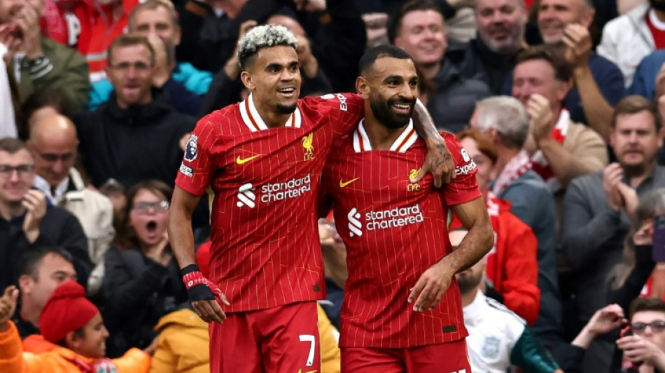 Liverpool vence Brentford na estreia do t&eacute;cnico Arne Slot; Chelsea goleia Wolves (6-2)