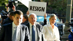 Angeklagter US-Senator Menendez pl&auml;diert vor Gericht auf nicht schuldig