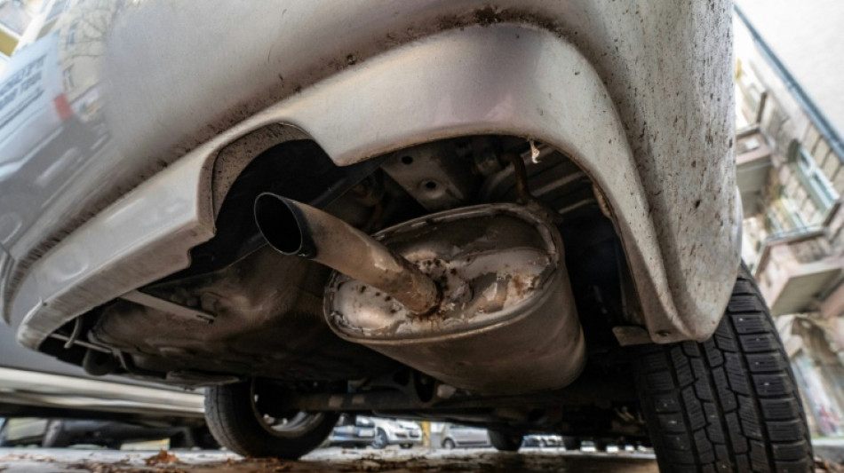 T&ouml;dlicher Unfall bei Motorentest: Mann stirbt in Garage in Bayern