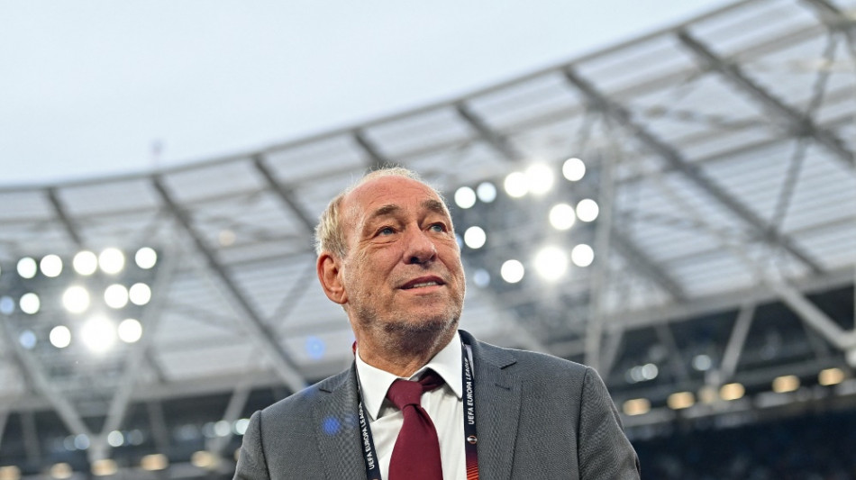 Fischer bleibt Pr&auml;sident von Eintracht Frankfurt