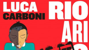 Luca Carboni, un abbraccio collettivo per il ritorno live