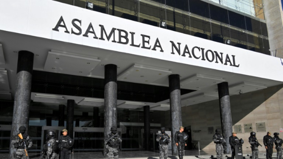 Equateur : menac&eacute; de destitution par le Parlement, le pr&eacute;sident Lasso le dissout