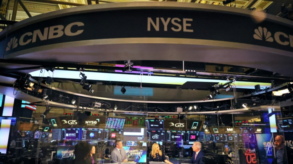Wall Street termine en baisse, certains grands noms d&eacute;&ccedil;oivent