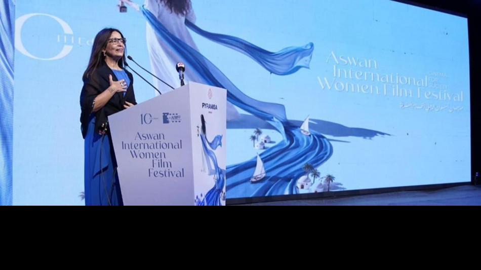 Apre festival delle donne di Assuan con una dedica ad Aziza Amir