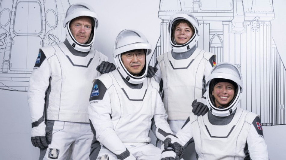 Lancement par SpaceX de la première mission spatiale habitée à survoler les pôles de la Terre