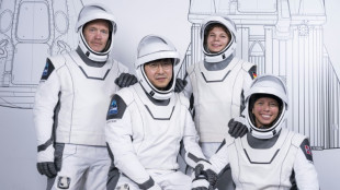 Lancement par SpaceX de la première mission spatiale habitée à survoler les pôles de la Terre