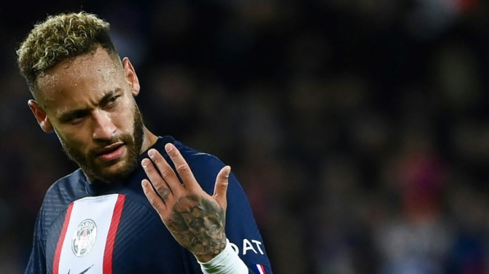 Neymar jug&eacute; &agrave; Barcelone &agrave; un mois du Mondial au Qatar
