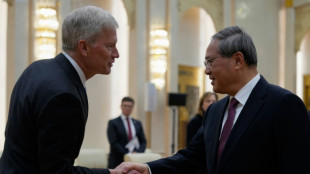 China asegura que seguirá el camino "correcto" de la globalización económica