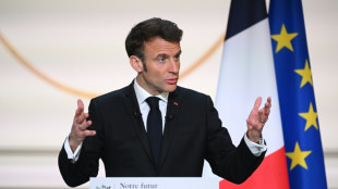 Macron pr&ocirc;ne "l'humilit&eacute;" en Afrique et refuse la "comp&eacute;tition "strat&eacute;gique
