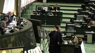 Arrestan a tres mujeres periodistas en Ir&aacute;n