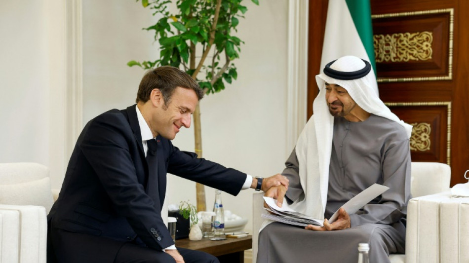 Macron aux Emirats o&ugrave; affluent des dirigeants du monde entier