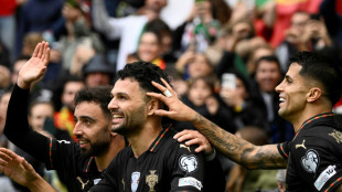 Portugal stürmt zur WM - Ringen um Ronaldo