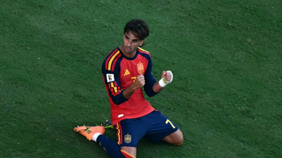 'O gol foi de 47 milh&otilde;es de pessoas', comemora Ferran Torres