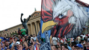Mondial-2016: supporteurs fran&ccedil;ais et irakiens r&eacute;unis autour de la statue de Rocky
