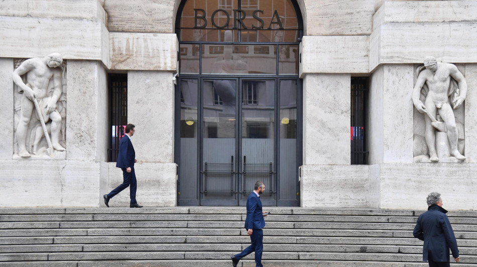 Borsa: Milano (+1%) migliore in Europa con le banche, attesa per la Bce