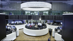 Borsa: Europa chiude contrastata dopo la Bce, attende i dazi