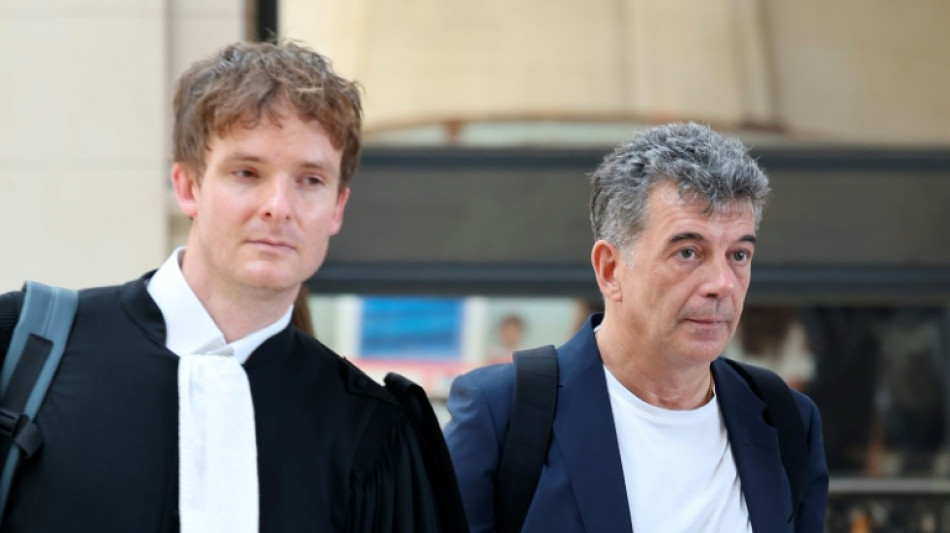 &Agrave; son proc&egrave;s en appel, St&eacute;phane Plaza d&eacute;ment "&ecirc;tre violent"