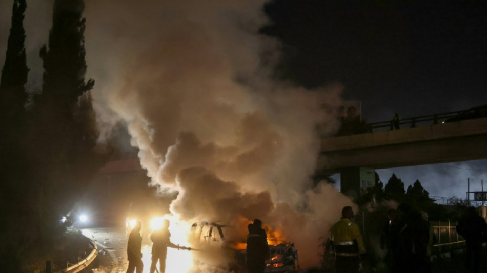 Fahrzeug von UN-Friedenstruppe im Libanon in Brand gesetzt - Unifil-Kommandeur verletzt
