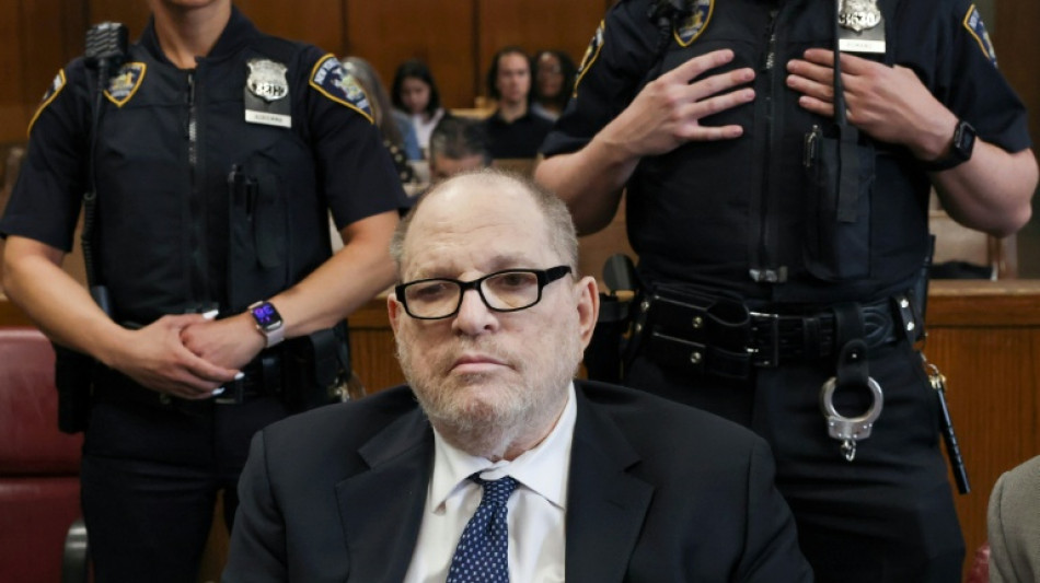 Acusa&ccedil;&atilde;o contra Harvey Weinstein &eacute; retirada em caso de estupro nos EUA