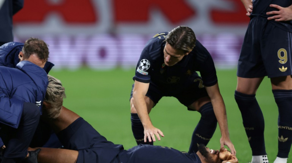Juventus confirma grave les&atilde;o no joelho de Bremer