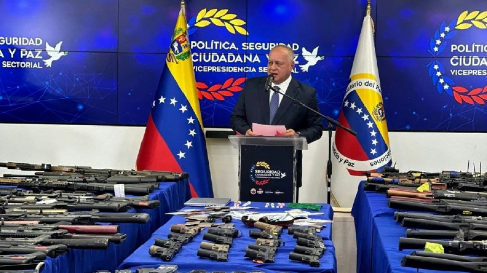 Venezuela det&eacute;m '19 mercen&aacute;rios' estrangeiros vinculados a suposto compl&ocirc; contra Maduro