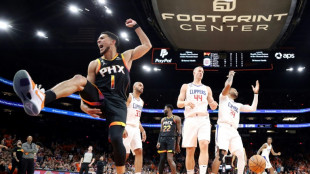 NBA: Denver et Phoenix s'affronteront en demie &agrave; l'Ouest, Boston contrari&eacute; par Trae Young