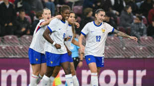 Foot: les Bleues, rajeunies et remani&eacute;es, s'inclinent face &agrave; la Suisse