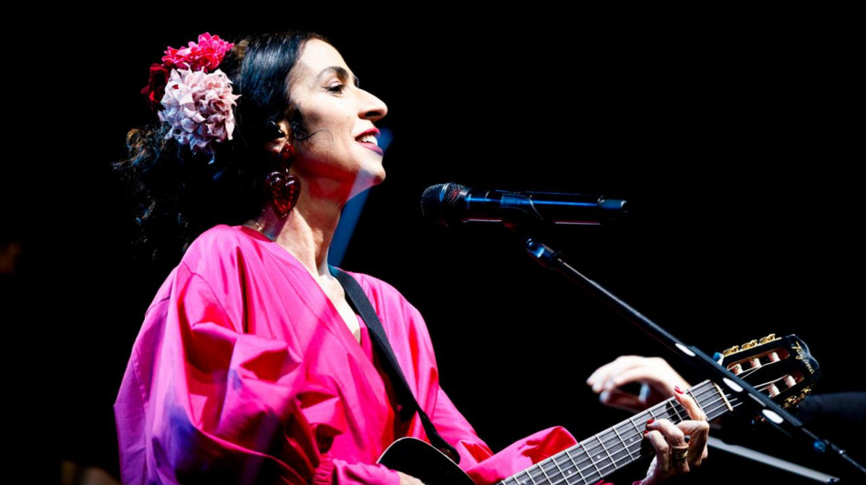Roma acclama la star brasiliana Marisa Monte, unica tappa del suo tour Phonica
