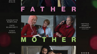 'Father Mother Sister Brother', il Leone d'oro arriva in sala