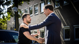 Rutte sagt Ukraine F-16-Lieferung durch Niederlande und D&auml;nemark offiziell zu