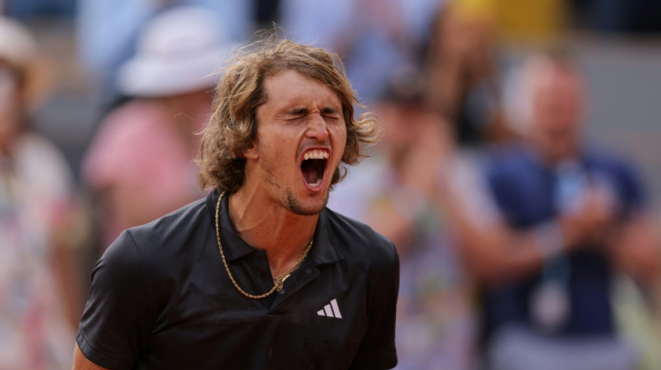Zverev vence argentino Etcheverry e volta &agrave;s semifinais de Roland Garros