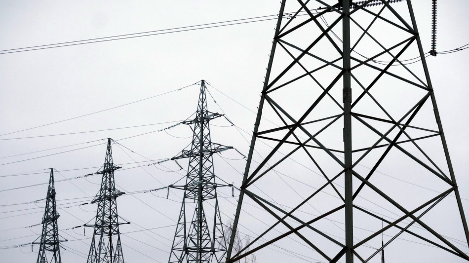 Arera, al via il bonus da 200 euro per bollette elettriche