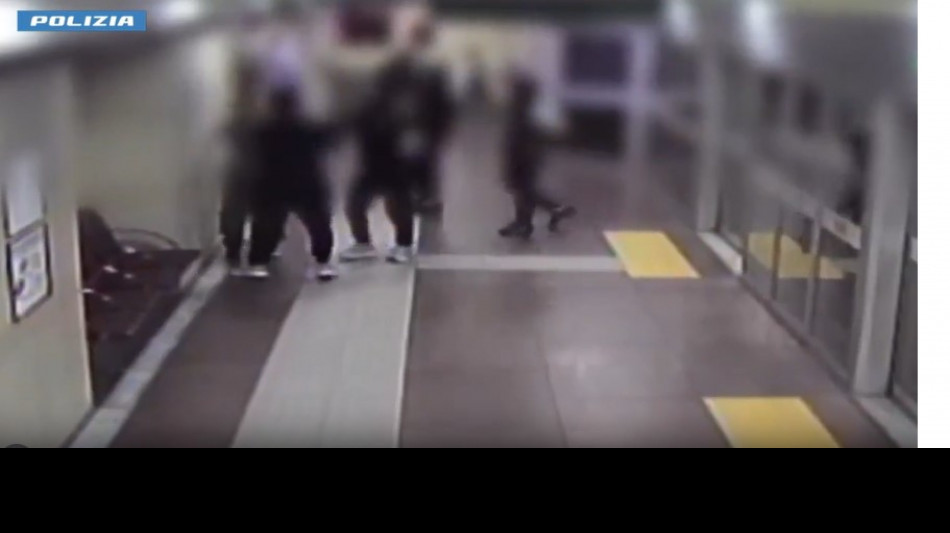 Maxi blitz della Polizia a Milano contro rapine in strada