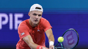 Tennis: Mensik batte Djokovic e conquista il 1000 di Miami