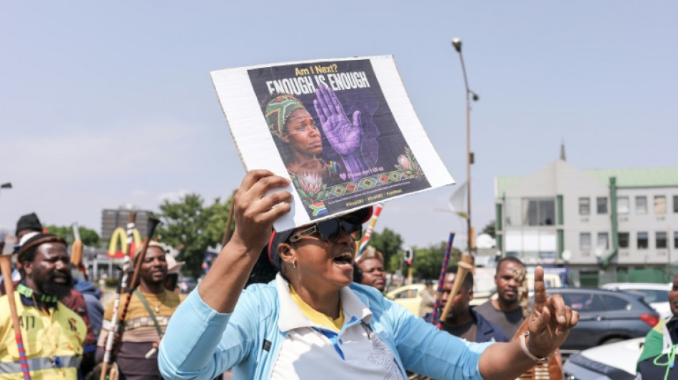 Meurtres de femmes en Afrique du Sud: des habitants se mobilisent pour dire "&ccedil;a suffit!"