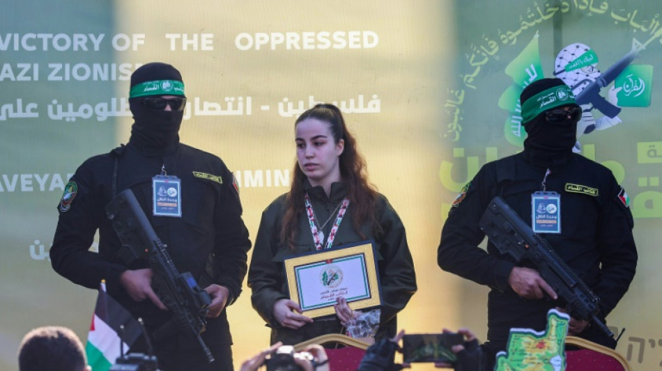 Hamas liberta oito ref&eacute;ns em troca de 110 prisioneiros palestinos