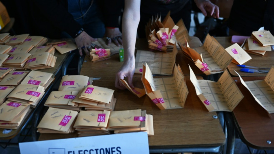 Coaliz&atilde;o de esquerda de Boric sofre derrota nas elei&ccedil;&otilde;es locais no Chile