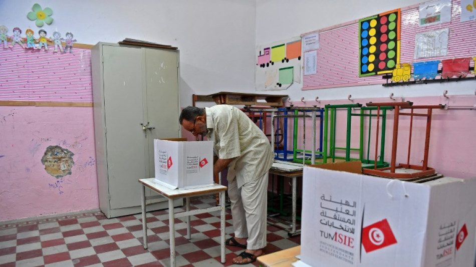 Les Tunisiens votent sur une Constitution donnant "tous les pouvoirs" au pr&eacute;sident