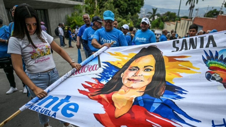 Mar&iacute;a Corina Machado defende convocar elei&ccedil;&otilde;es na Venezuela 'o mais r&aacute;pido poss&iacute;vel', disse &agrave; AFP