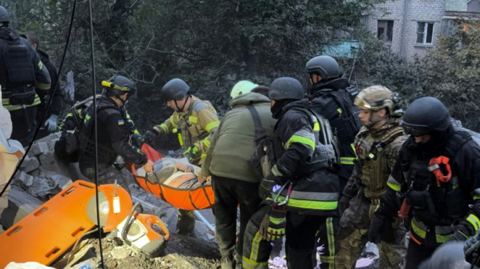 Ukraine : 15 morts dans des frappes russes, Zelensky d&eacute;nonce l'accord Russie-USA sur le diesel