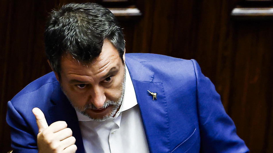 Salvini accelera per contributo genitori separati entro 2026