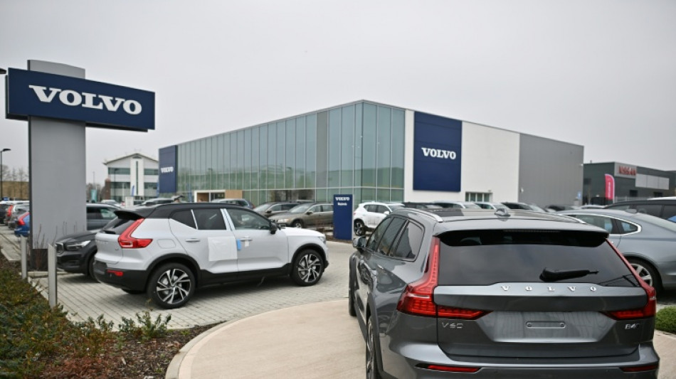 Face &agrave; la concurrence chinoise, Volvo Cars plonge dans le rouge et saigne dans ses effectifs, l'action d&eacute;croche