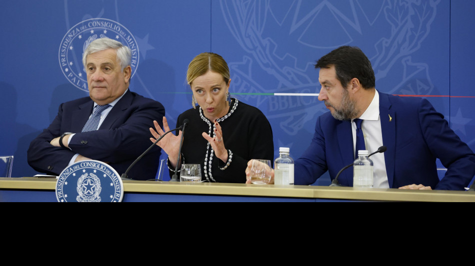 Meloni in Cdm, lunedì vertice di governo sui dazi