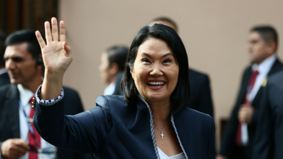 Keiko Fujimori jura como presidenta en Per&uacute;, con el reto de enfrentar una ola de crimen