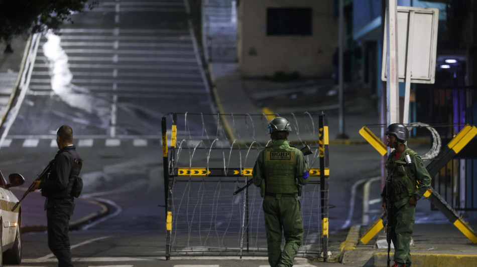 A Caracas nella notte spari di avvertimento contro droni senza autorizzazione